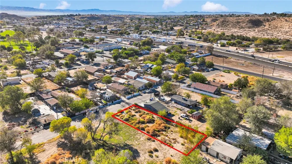 15778 Cottonwood Street Victorville, CA 92395