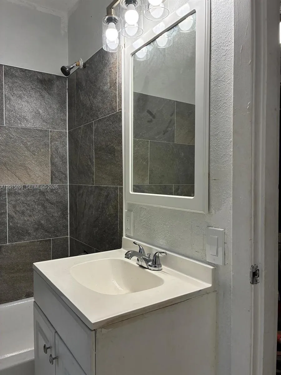 1 ST REGIS DR Other City - In The State Of Florida, FL 32505