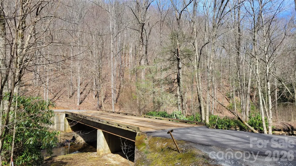 112 Rainbow Trout Road Burnsville, NC 28714