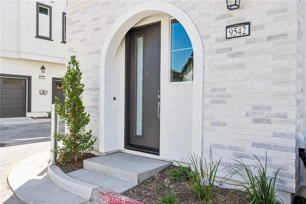 9542 Hannah Way Riverside, CA 92503