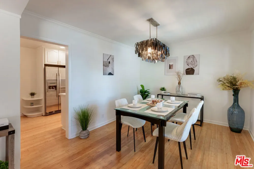 4312 Babcock Avenue #3 Studio City, CA 91604