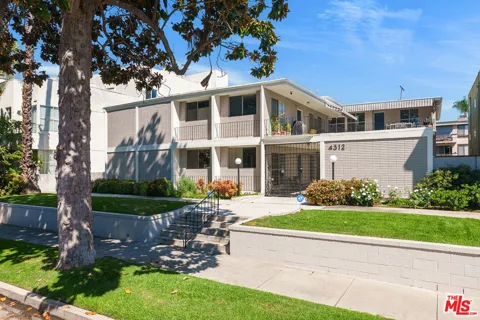 4312 Babcock Avenue #3