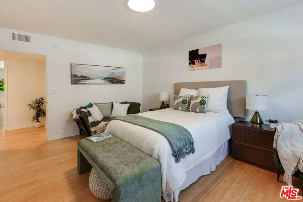 4312 Babcock Avenue #3 Studio City, CA 91604