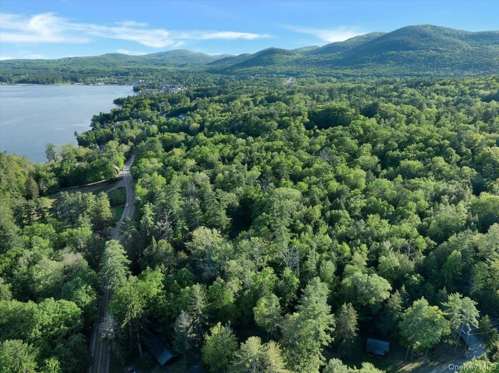 3089 Lakeshore Drive Lake George, NY 12845