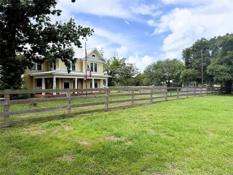 1417 Main Street