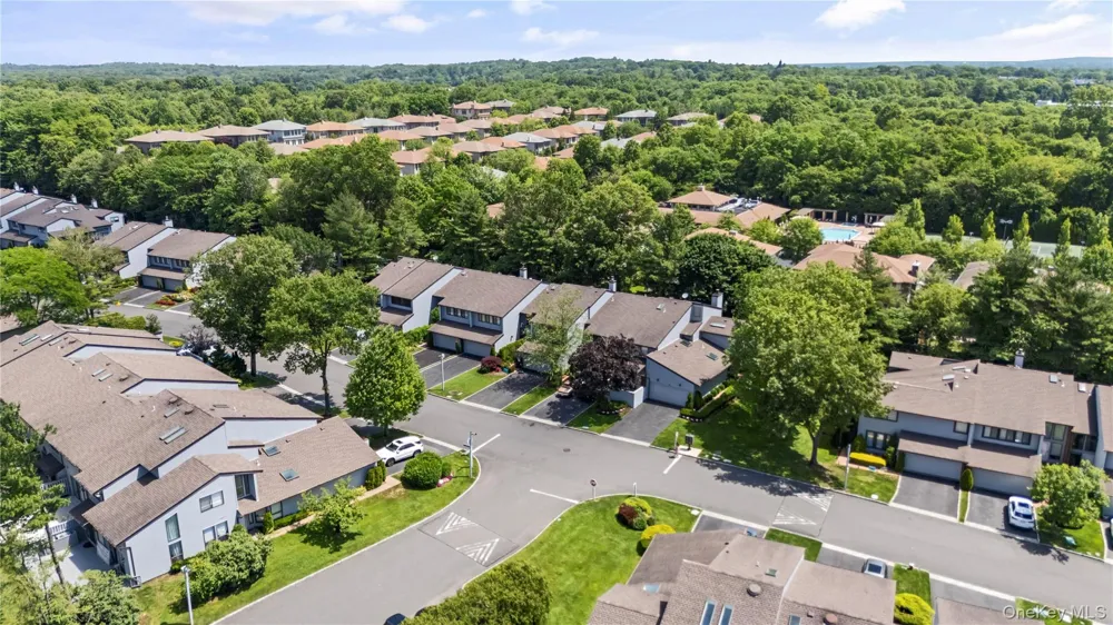 83 Foxwood Drive Jericho, NY 11753