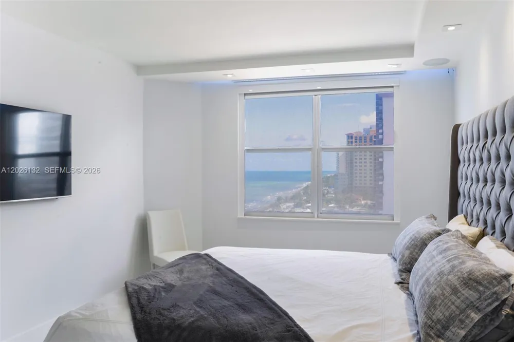 1950 S Ocean Dr #9N Hallandale Beach, FL 33009