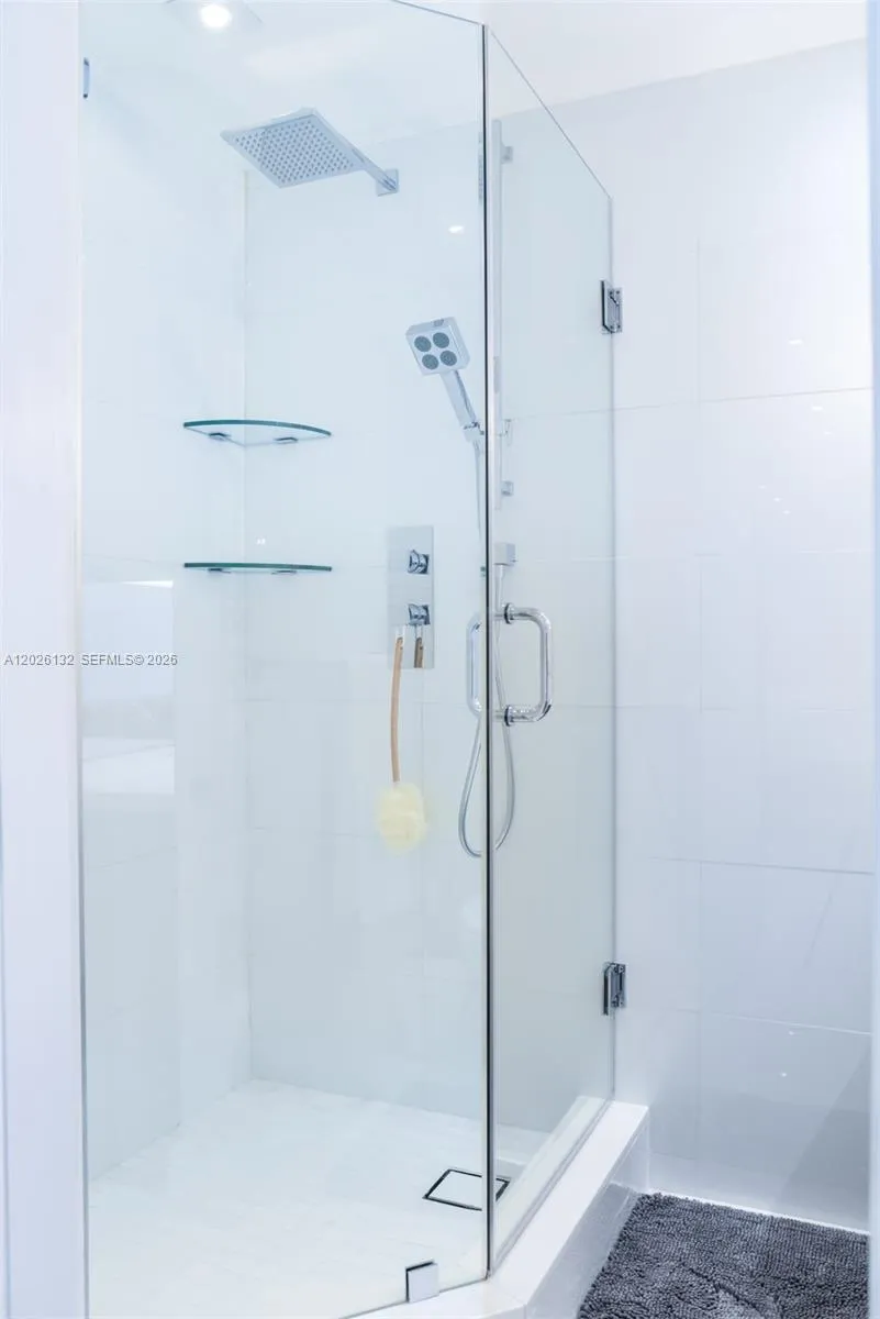 1950 S Ocean Dr #9N Hallandale Beach, FL 33009