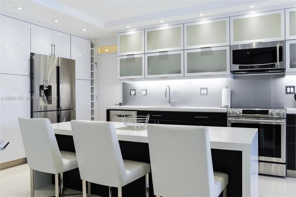 1950 S Ocean Dr #9N Hallandale Beach, FL 33009