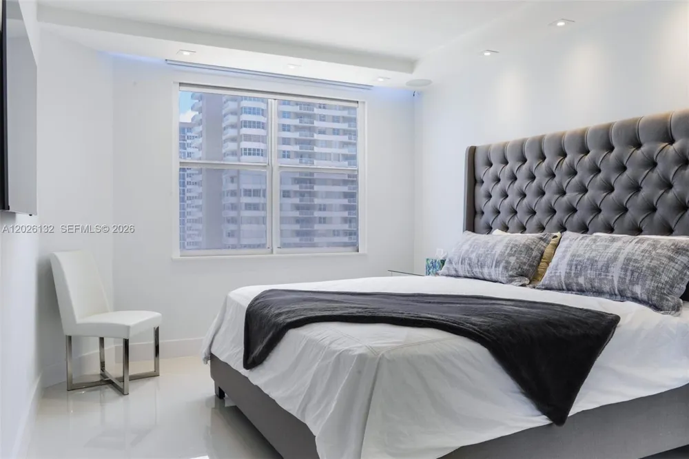 1950 S Ocean Dr #9N Hallandale Beach, FL 33009