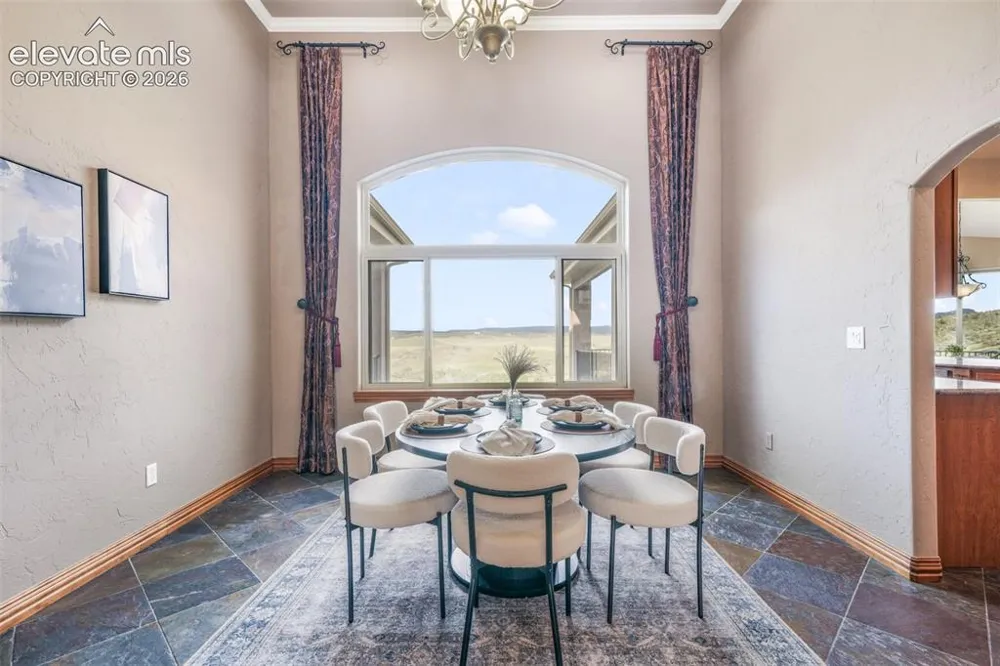 5441 Country Club Drive Larkspur, CO 80118