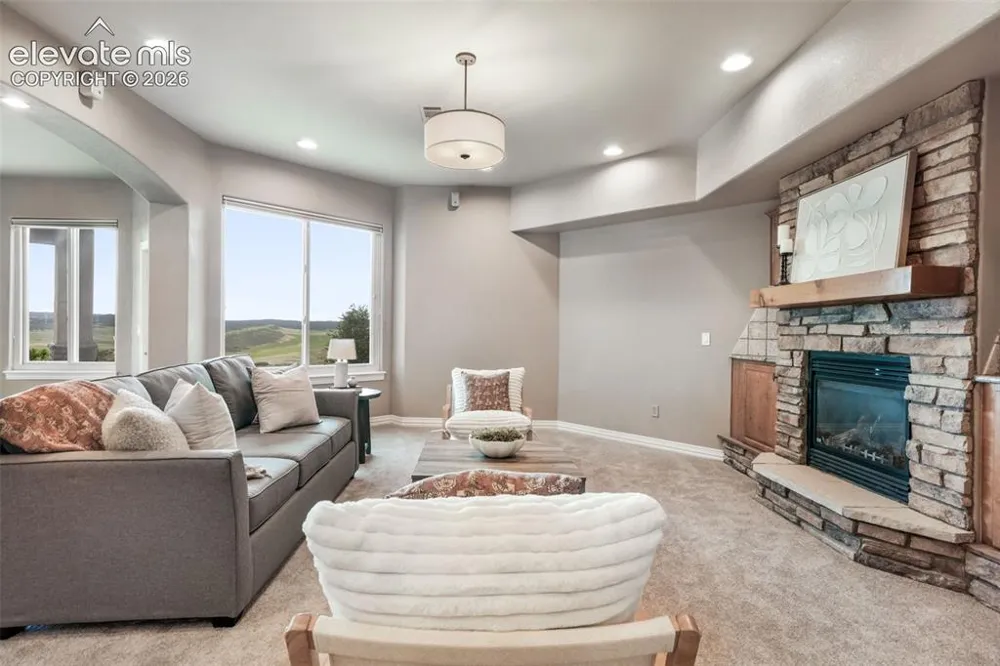 5441 Country Club Drive Larkspur, CO 80118