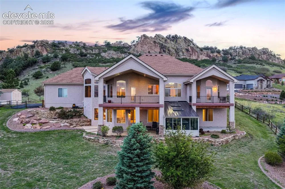 5441 Country Club Drive Larkspur, CO 80118