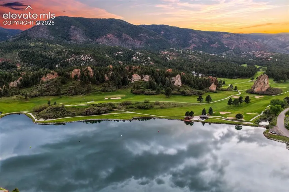 5441 Country Club Drive Larkspur, CO 80118