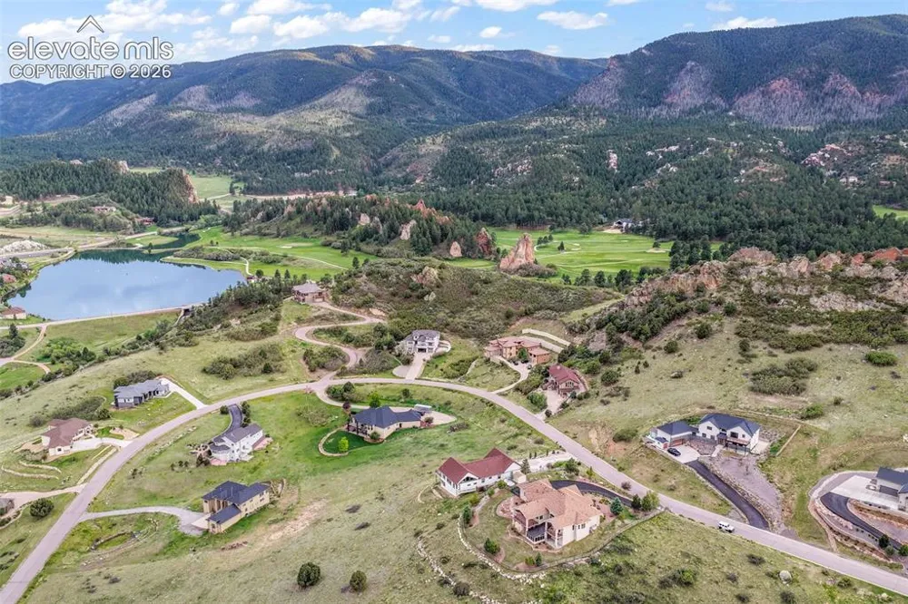 5441 Country Club Drive Larkspur, CO 80118
