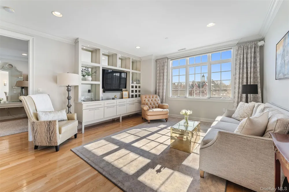 1 Christie Place #406W Scarsdale, NY 10583