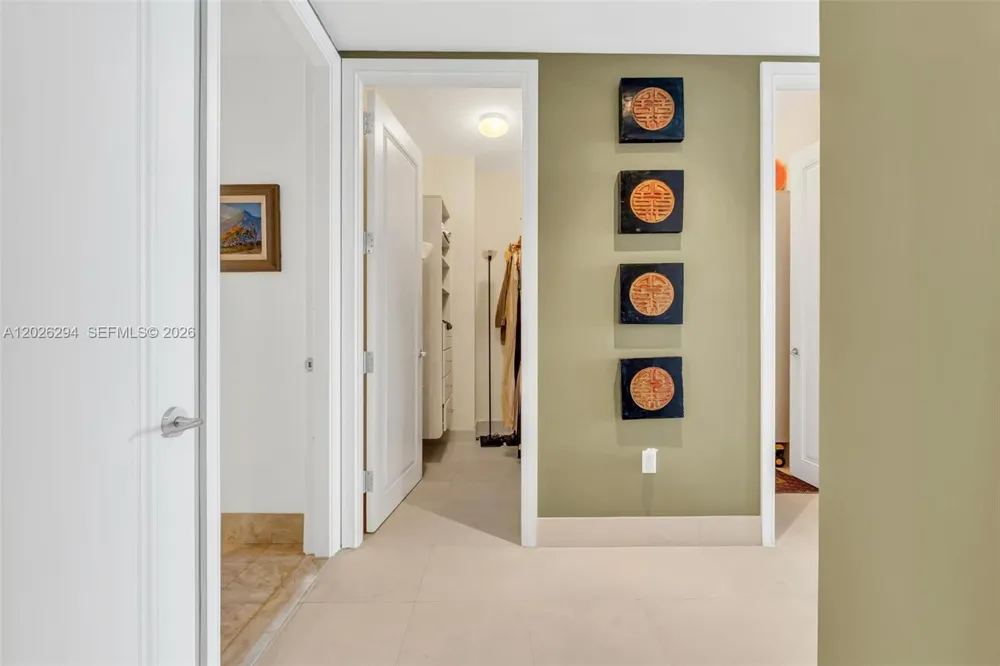 1425 Brickell Ave #51A Miami, FL 33131