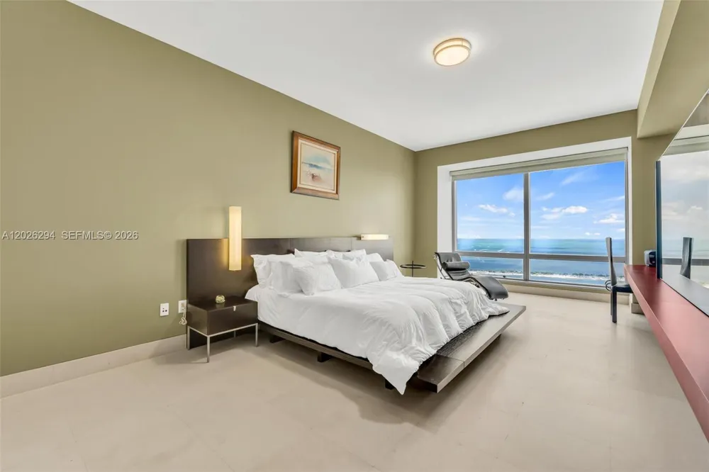 1425 Brickell Ave #51A Miami, FL 33131