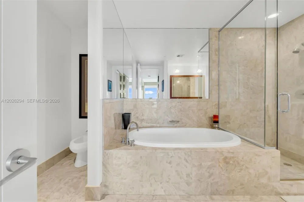 1425 Brickell Ave #51A Miami, FL 33131