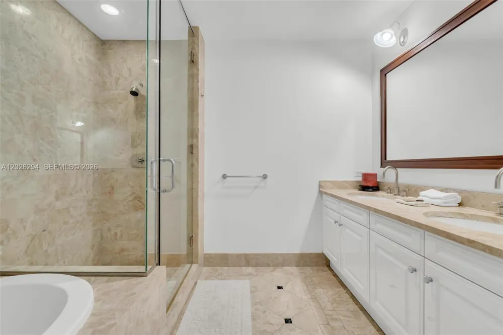 1425 Brickell Ave #51A Miami, FL 33131