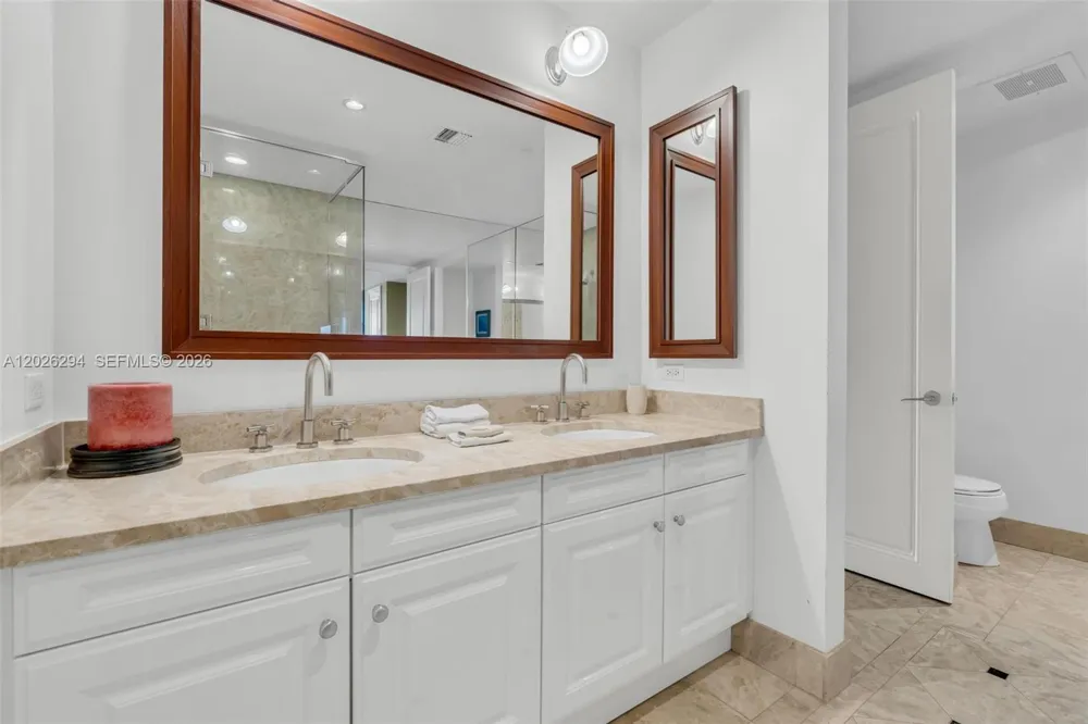 1425 Brickell Ave #51A Miami, FL 33131