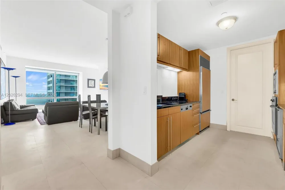 1425 Brickell Ave #51A Miami, FL 33131