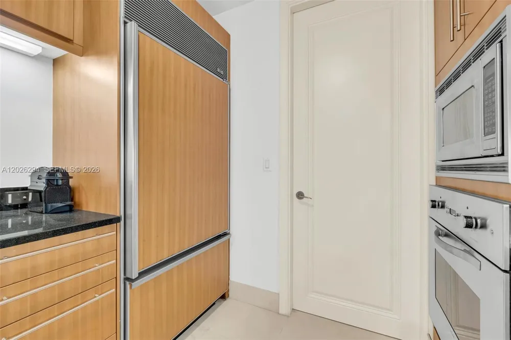 1425 Brickell Ave #51A Miami, FL 33131