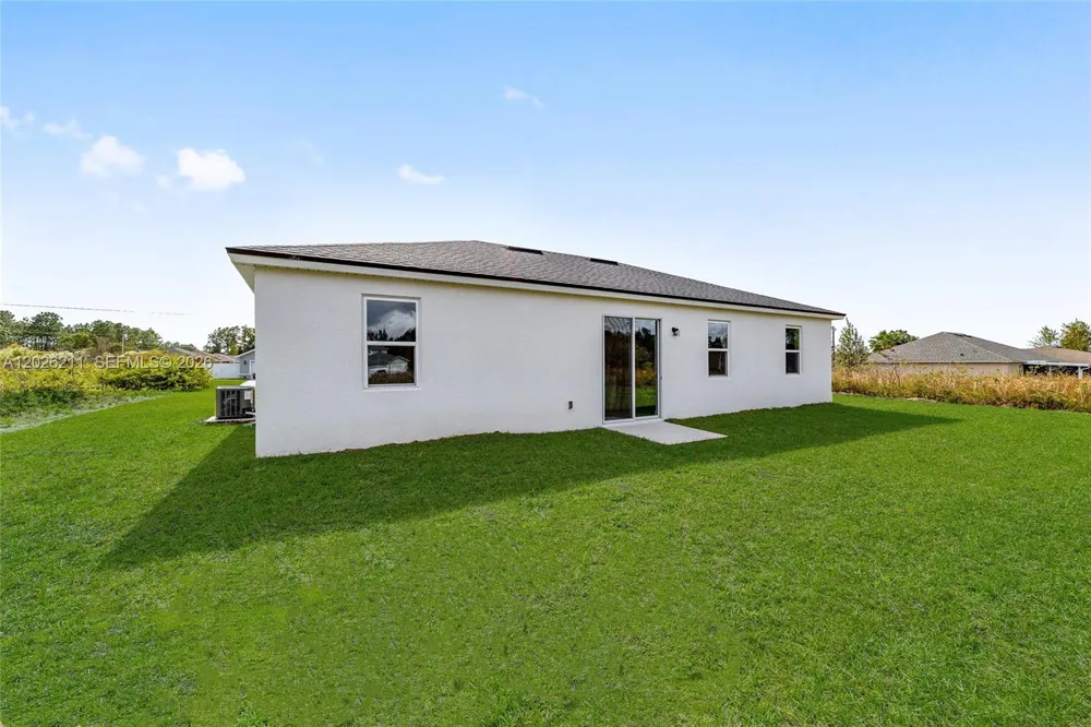 950 Bartram Ave SW Palm Bay, FL 32908