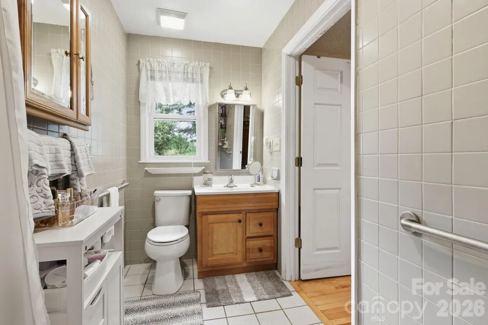 22 Webb Hill Road Leicester, NC 28748