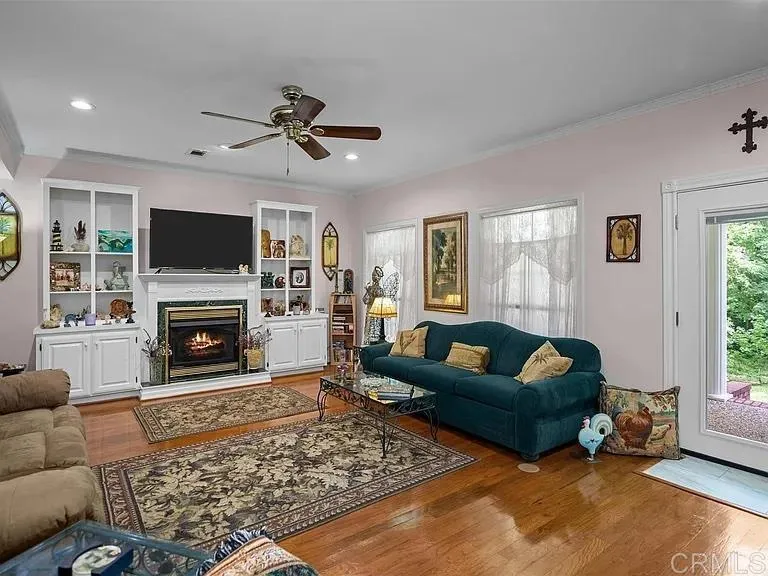 590 Shoreline Drive Other, TX 75964
