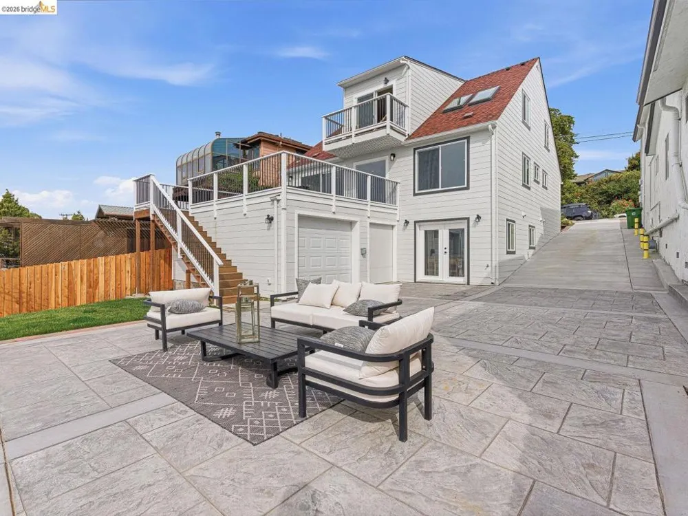 857 Balra Dr El Cerrito, CA 94530