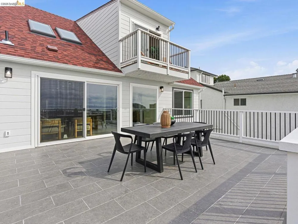 857 Balra Dr El Cerrito, CA 94530