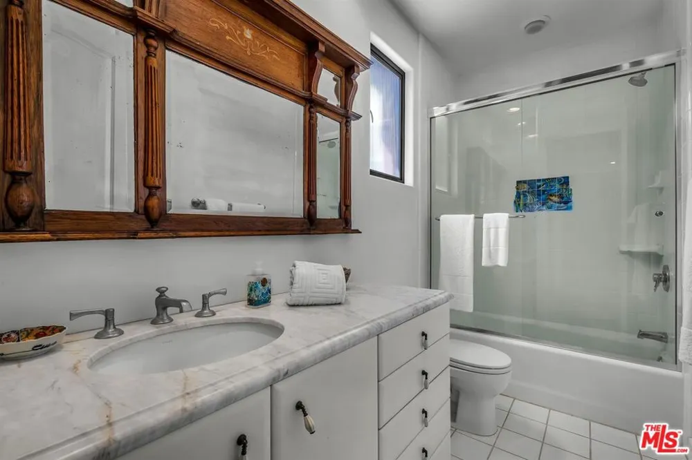5205 Via Donte Marina del Rey, CA 90292