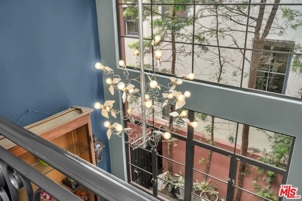 5205 Via Donte Marina del Rey, CA 90292