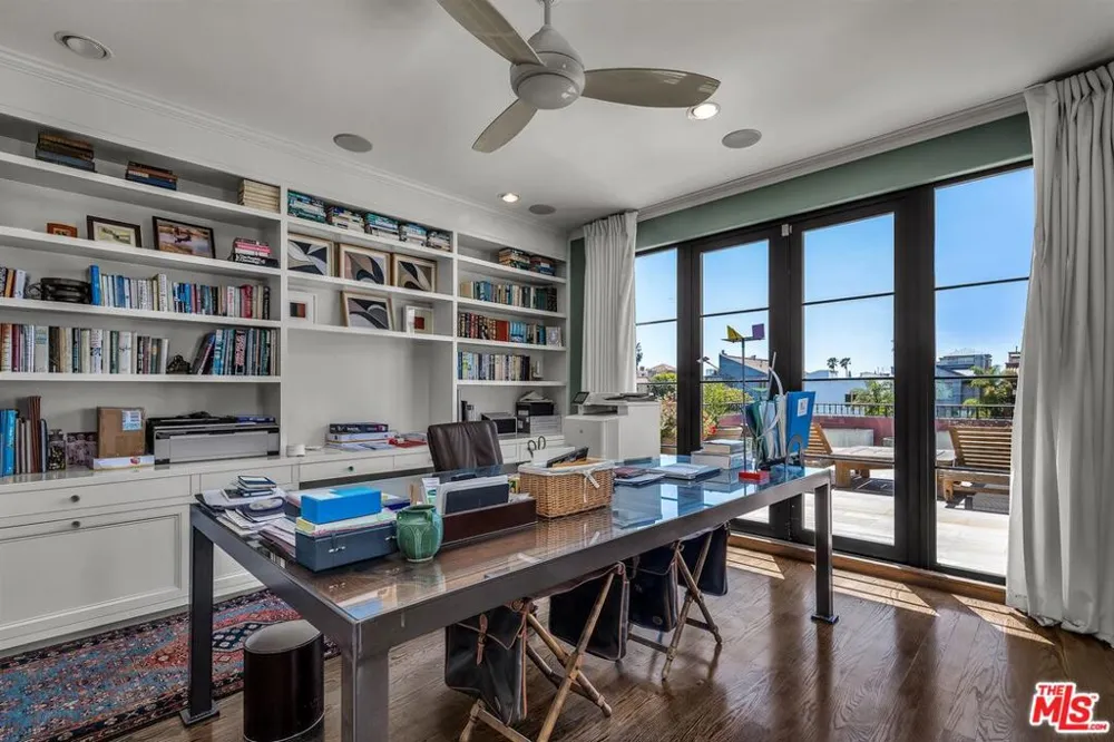 5205 Via Donte Marina del Rey, CA 90292