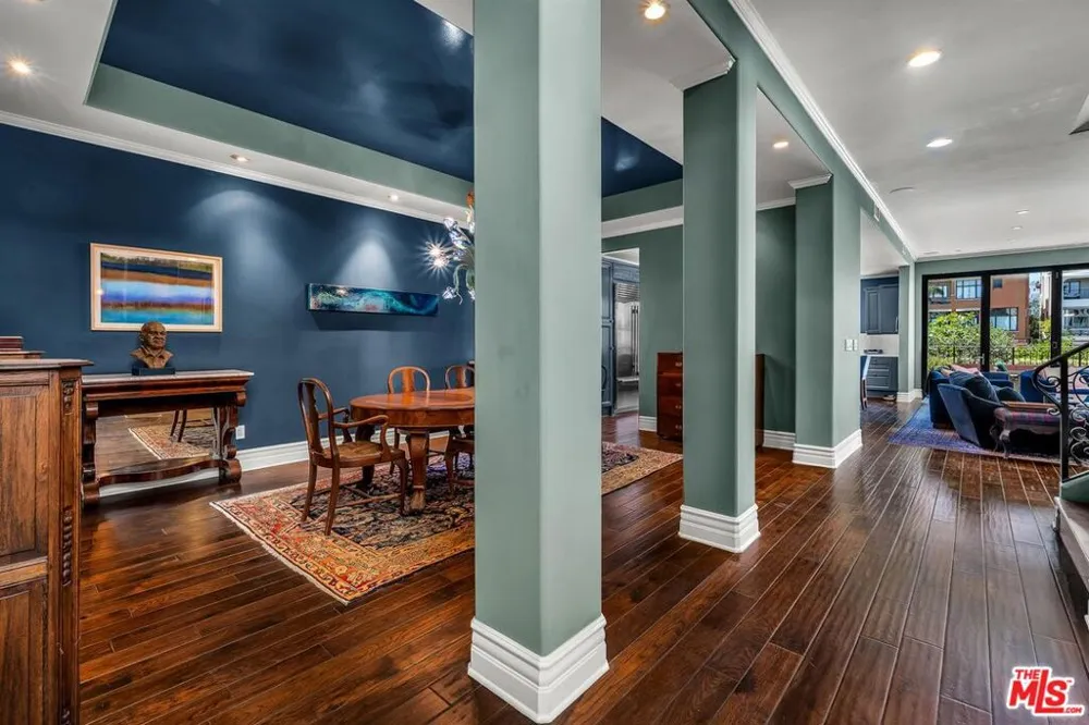 5205 Via Donte Marina del Rey, CA 90292