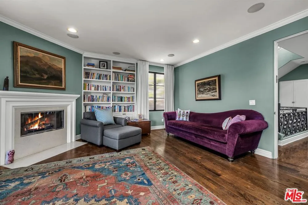 5205 Via Donte Marina del Rey, CA 90292