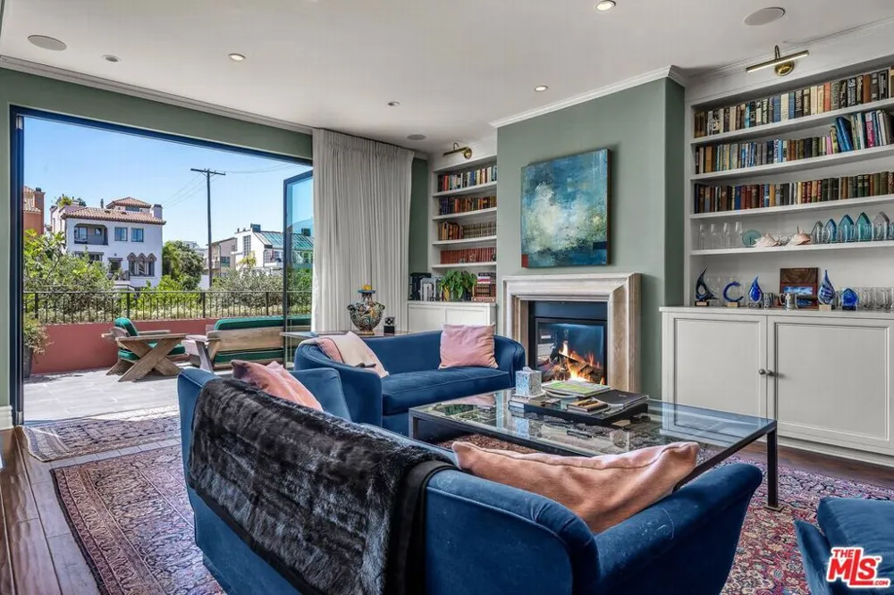 5205 Via Donte Marina del Rey, CA 90292