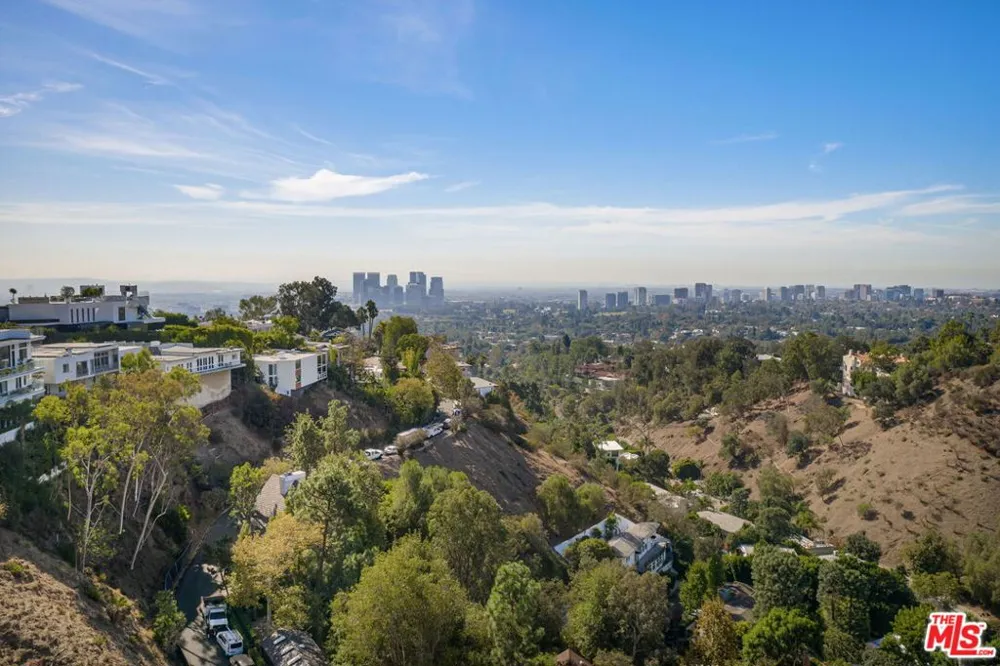 1433 Summitridge Drive Beverly Hills, CA 90210