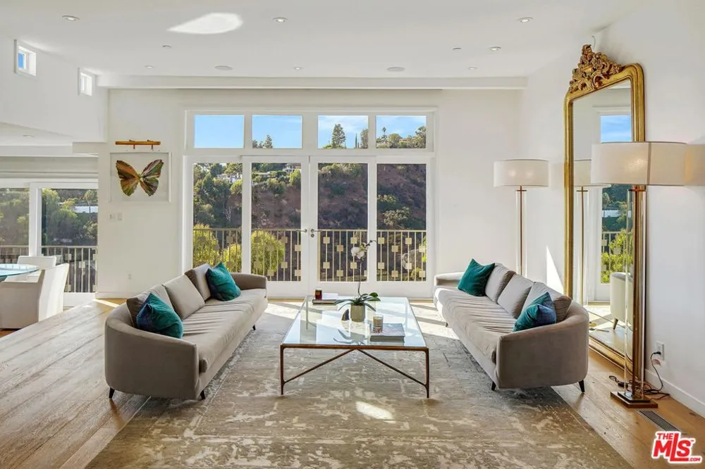 1433 Summitridge Drive Beverly Hills, CA 90210