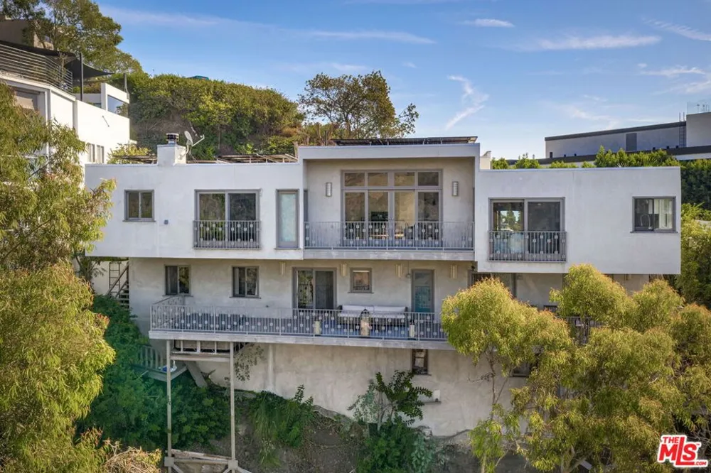 1433 Summitridge Drive Beverly Hills, CA 90210