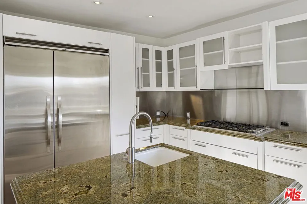 1433 Summitridge Drive Beverly Hills, CA 90210
