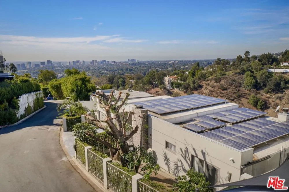 1433 Summitridge Drive Beverly Hills, CA 90210