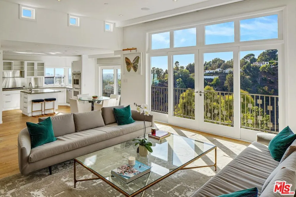 1433 Summitridge Drive Beverly Hills, CA 90210