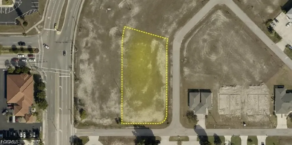 SE 9th Court Cape Coral, FL 33990