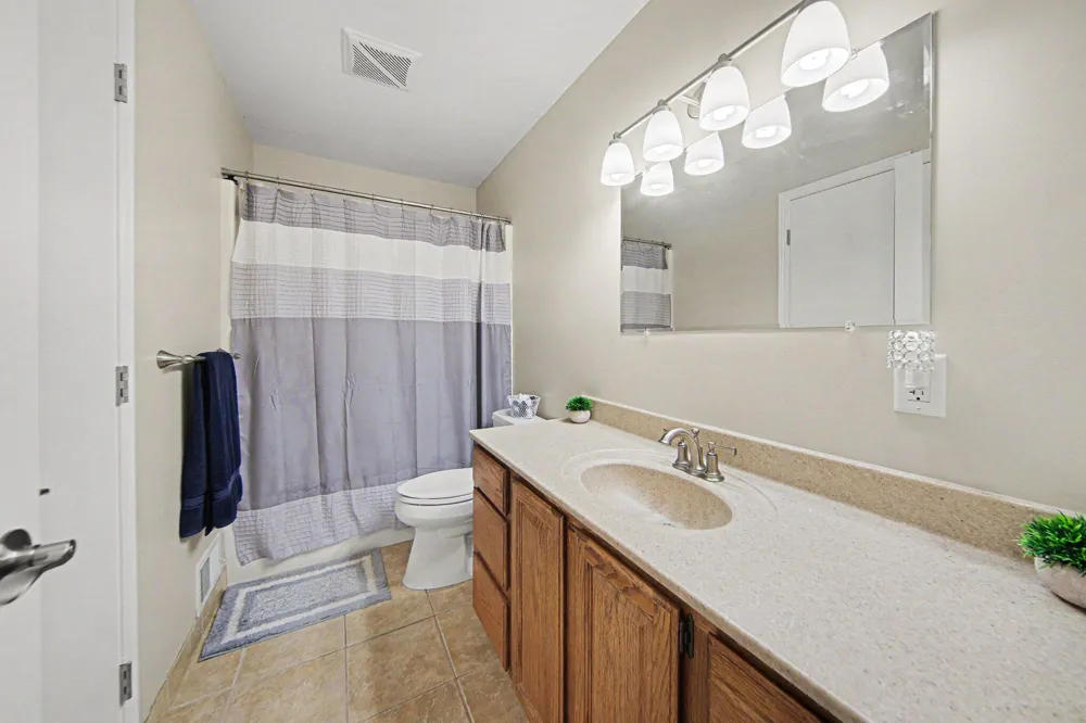7496 Kingsley Drive Cambridge Township, MI 49265