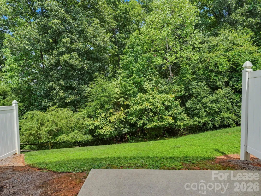12411 Stratfield Place Circle Pineville, NC 28134