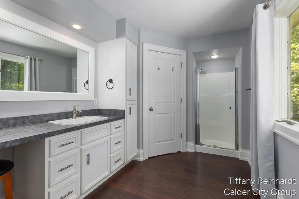 2760 Tyler Trail SE Lowell, MI 49331