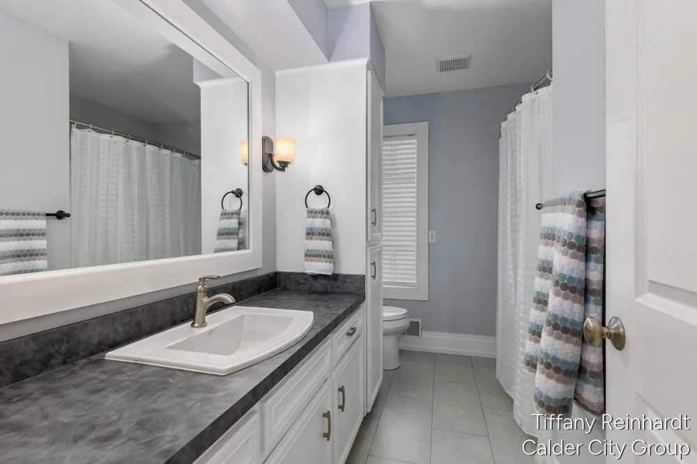 2760 Tyler Trail SE Lowell, MI 49331