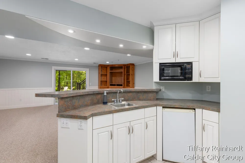 2760 Tyler Trail SE Lowell, MI 49331